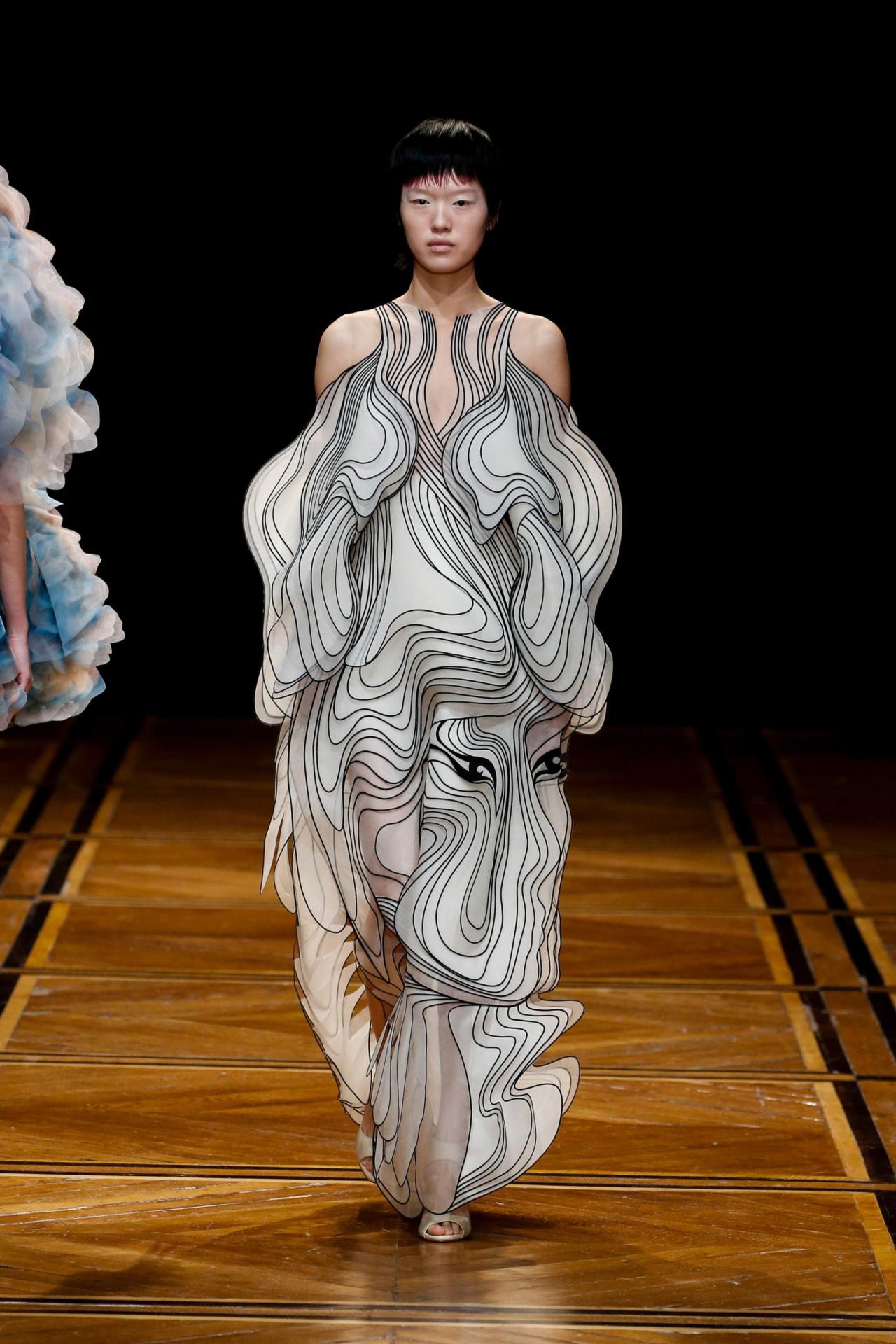 Iris van herpen4