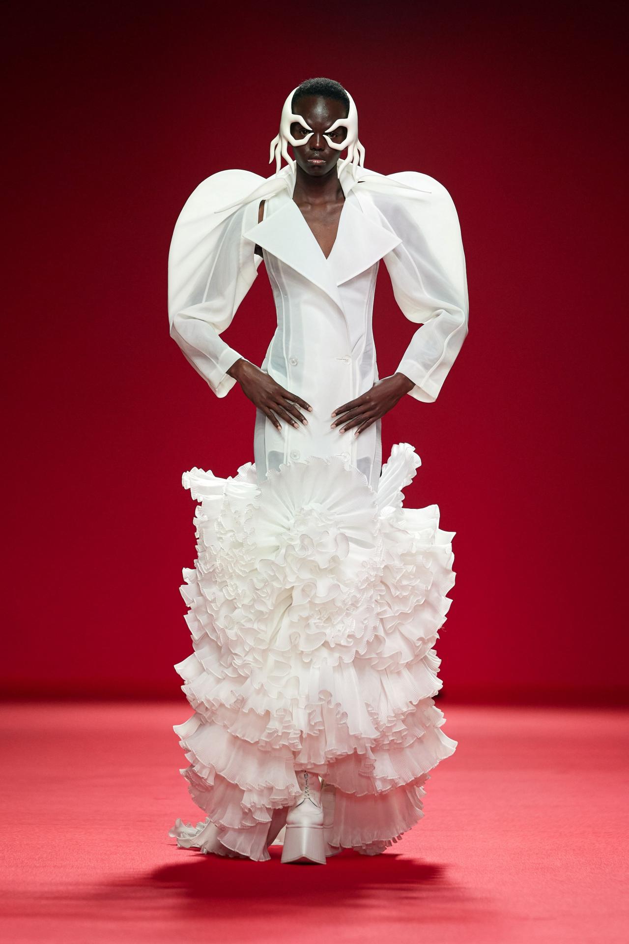 Robert wun ss24 runway press look12